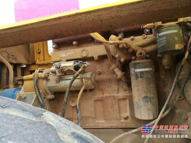 云南出售转让二手5903小时2005年江麓W2002A单钢轮压路机