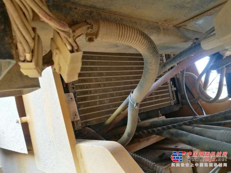 云南出售转让二手5610小时2010年柳工CLG622单钢轮压路机