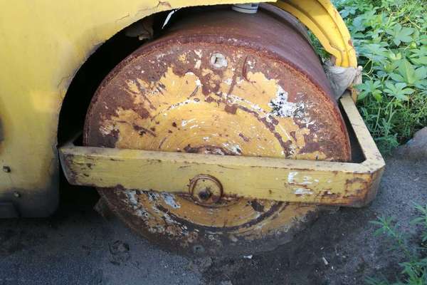 辽宁出售转让二手10000小时2005年徐工2YJ8三轮压路机