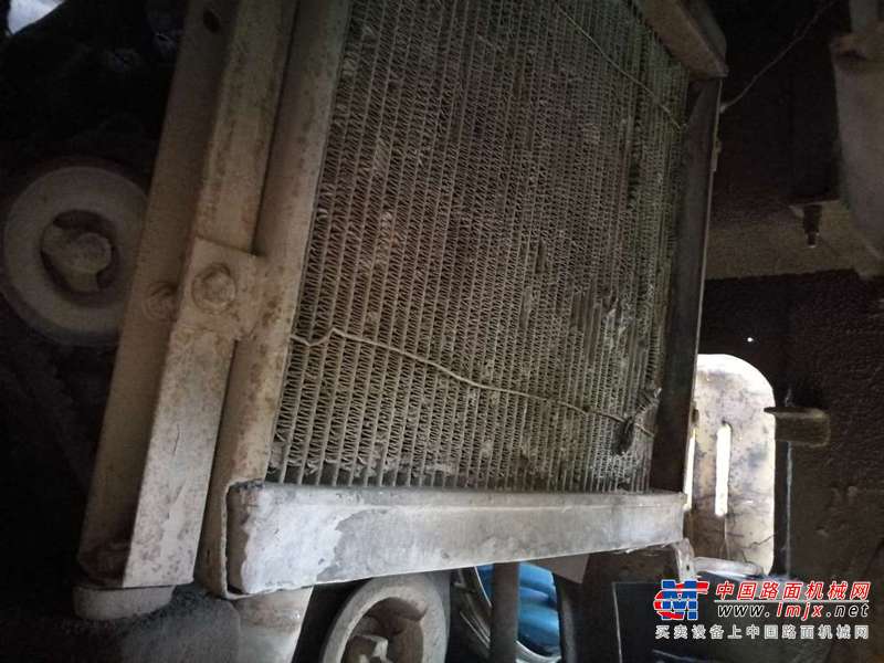 辽宁出售转让二手10000小时2005年徐工2YJ8三轮压路机