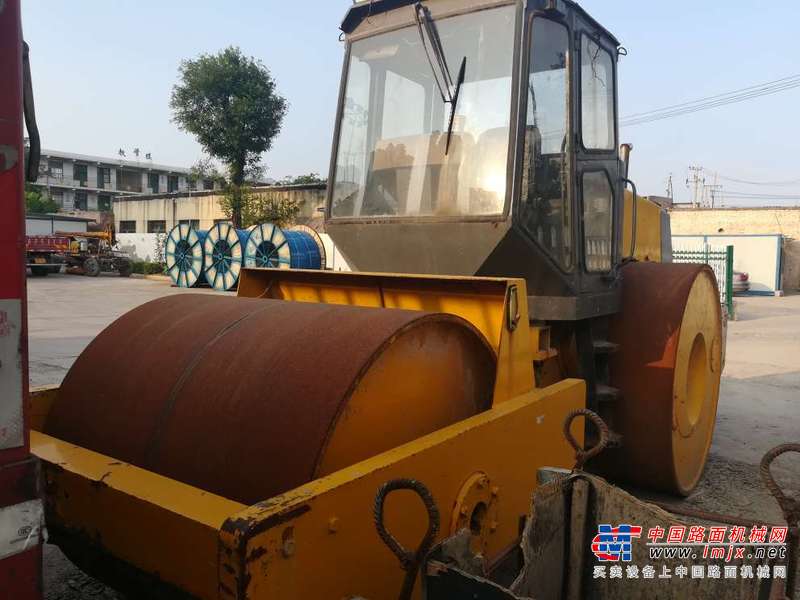 陕西出售转让二手8000小时2005年厦工三明3YJ18三轮压路机