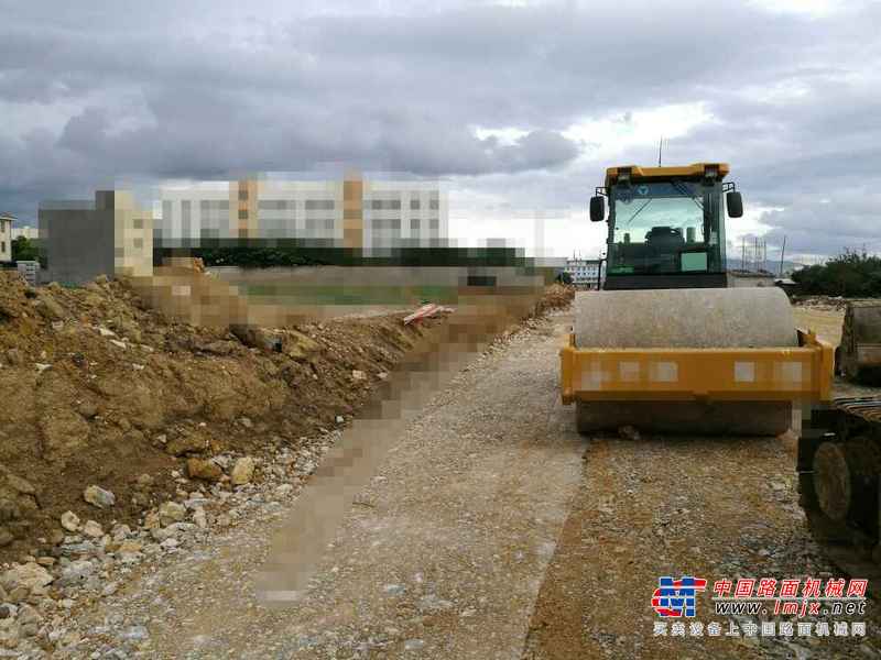 云南出售转让二手621小时2016年徐工XS223J单钢轮压路机