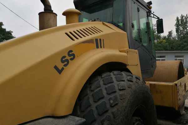 辽宁出售转让二手6000小时2008年洛建LSS2101单钢轮压路机