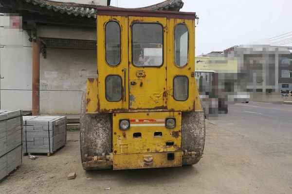 江苏出售转让二手15000小时2005年徐工3Y12三轮压路机