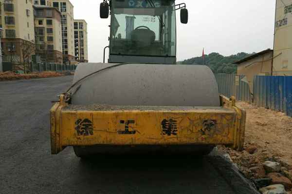 江西出售转让二手4000小时2011年徐工XS202J单钢轮压路机