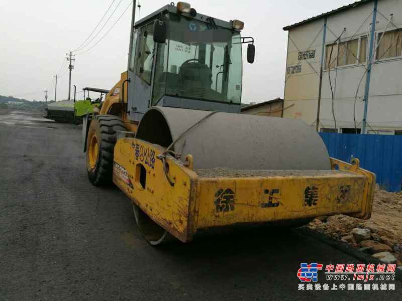 江西出售转让二手4000小时2011年徐工XS202J单钢轮压路机