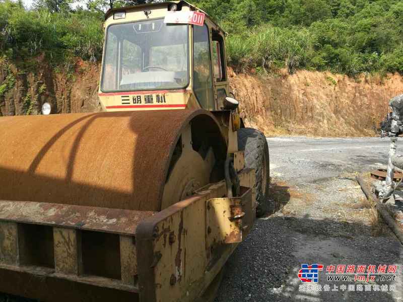 江西出售转让二手6000小时2005年厦工三明XG6201M单钢轮压路机