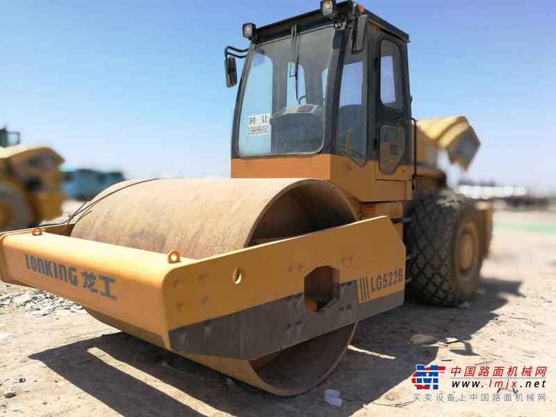 陕西出售转让二手1000小时2015年龙工LG522B单钢轮压路机