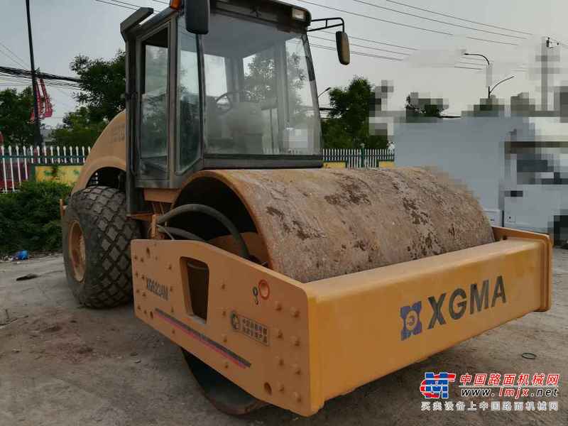 陕西出售转让二手1000小时2015年厦工XG6224M单钢轮压路机