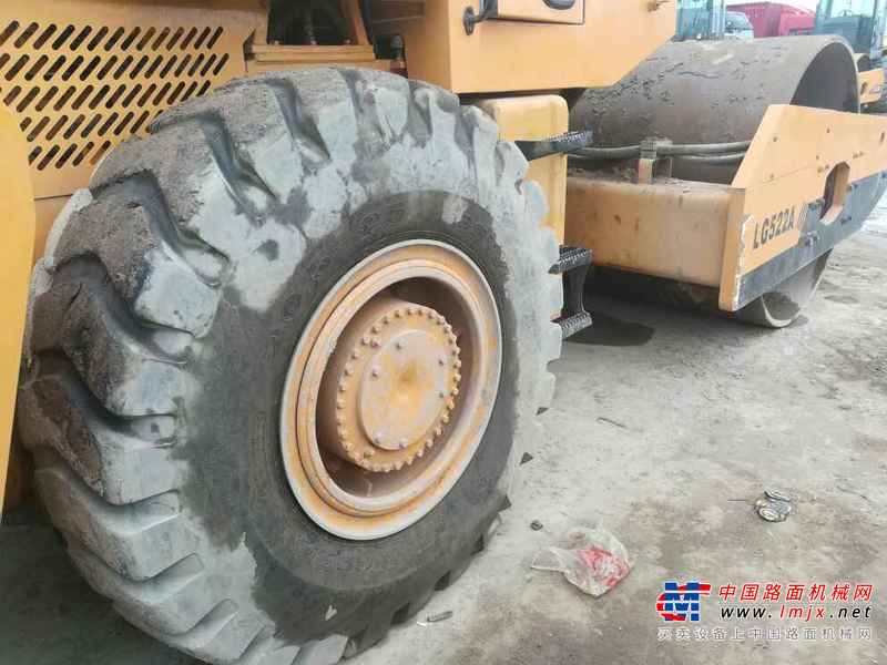 陕西出售转让二手1200小时2015年龙工LG522A单钢轮压路机