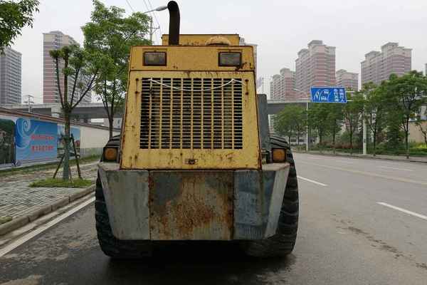 湖北出售转让二手10000小时2005年洛阳路通YZ20B单钢轮压路机