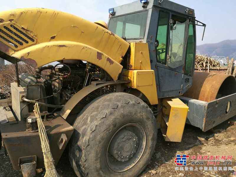 辽宁出售转让二手10000小时2006年洛建LSS220单钢轮压路机