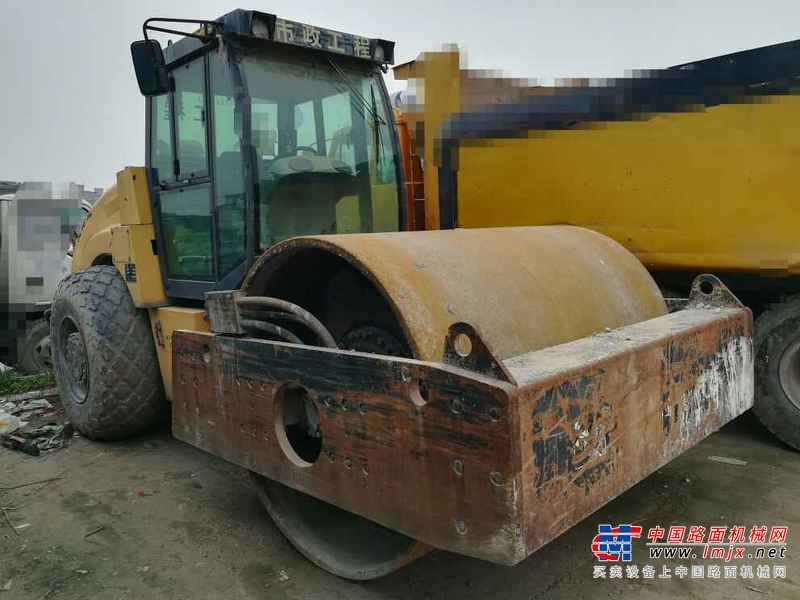 陕西出售转让二手3000小时2009年洛阳路通LT220B单钢轮压路机