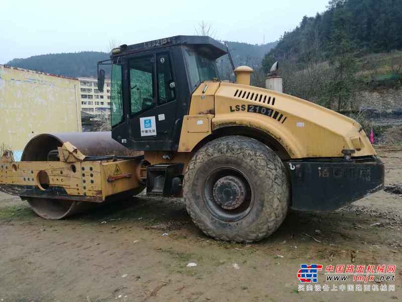 湖北出售转让二手6000小时2009年洛阳路通LTJ2125单钢轮压路机