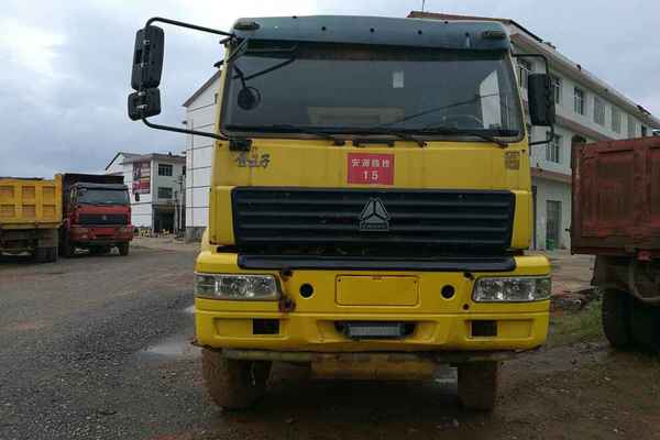 江西出售转让二手2011年中国重汽斯太尔ZZ1316M4666F自卸车