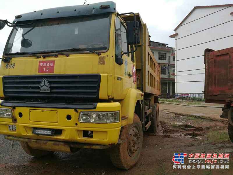 江西出售转让二手2011年中国重汽斯太尔ZZ1316M4666F自卸车