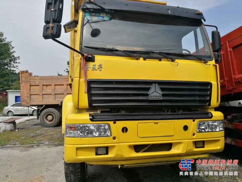 湖北出售转让二手2011年中国重汽金王子ZZ3311N4661C1自卸车