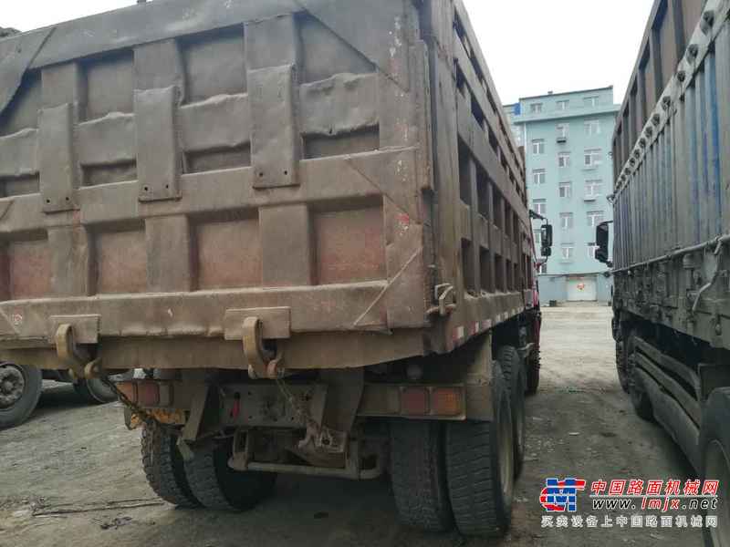 黑龙江出售转让二手2010年中国重汽豪沃ZZ3257M2941自卸车