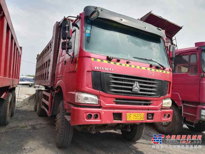 黑龙江出售转让二手2010年中国重汽豪沃ZZ3257N5247自卸车