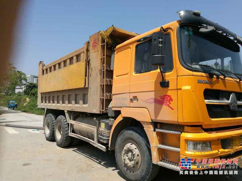 湖北出售转让二手2012年中国重汽ZZ5607UDNB38400自卸车