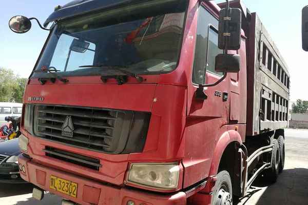 内蒙古出售转让二手2010年中国重汽豪沃ZZ3257N5247自卸车