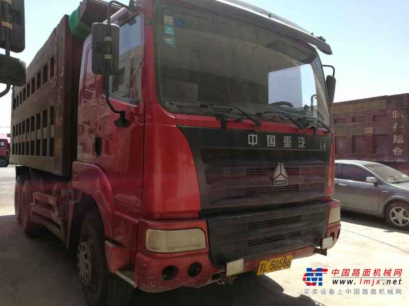 内蒙古出售转让二手2011年中国重汽豪运ZZ5255GJBN3845C自卸车