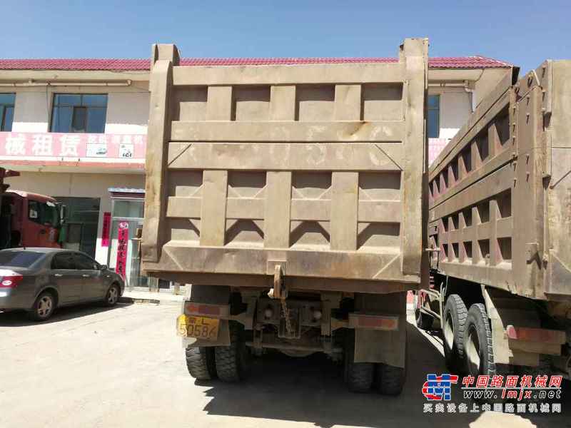 内蒙古出售转让二手2011年中国重汽豪运ZZ5255GJBN3845C自卸车