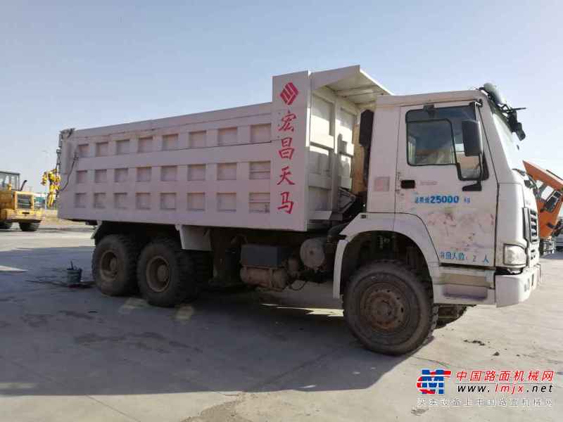 内蒙古出售转让二手2010年中国重汽豪沃ZZ5437N466741自卸车