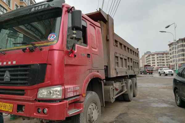 黑龙江出售转让二手2010年中国重汽豪泺ZZ3317N3568W自卸车