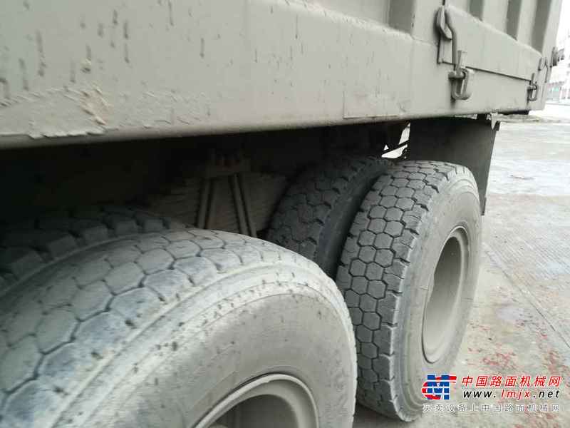 黑龙江出售转让二手2010年中国重汽豪泺ZZ3317N3568W自卸车