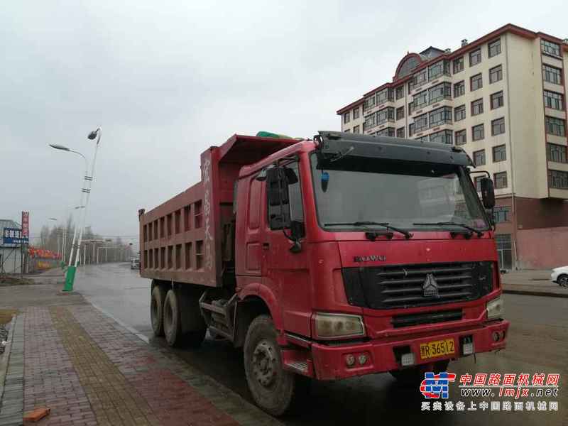 黑龙江出售转让二手2008年中国重汽豪泺ZZ3257N3648W自卸车