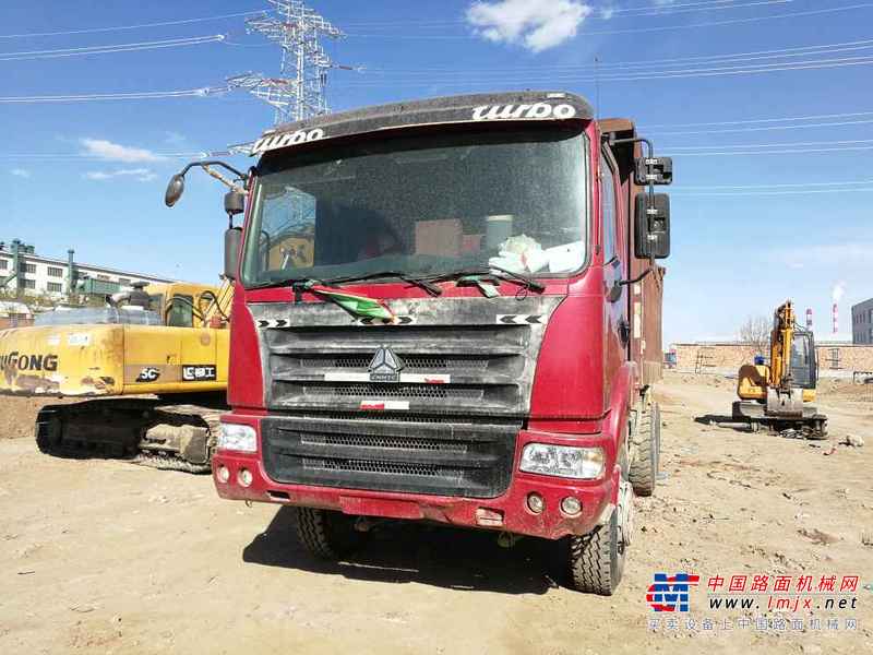 内蒙古出售转让二手2010年中国重汽浩瀚重卡ZZ3255N3846D1自卸车