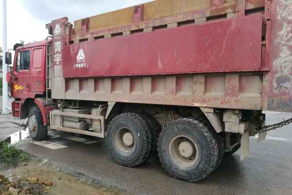 湖北出售转让二手2011年中国重汽金王子ZZ3311N4661C1自卸车