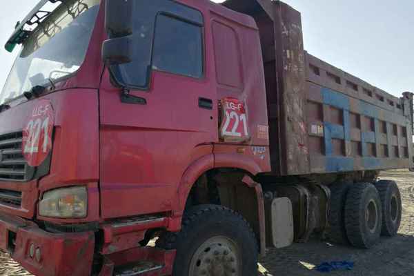 内蒙古出售转让二手2010年中国重汽豪泺ZZ3257N3847C自卸车