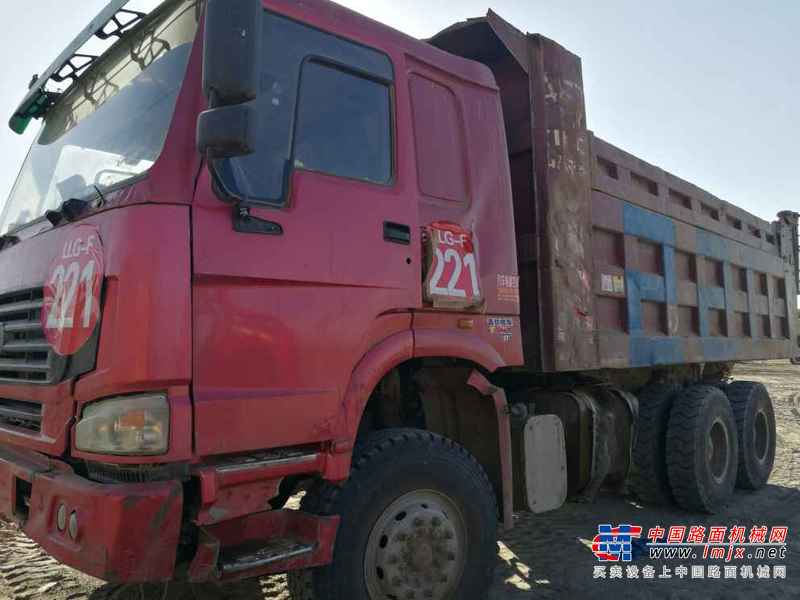 内蒙古出售转让二手2010年中国重汽豪泺ZZ3257N3847C自卸车