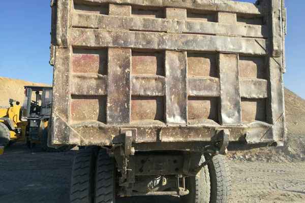 内蒙古出售转让二手2010年中国重汽豪泺ZZ3257N3847C自卸车