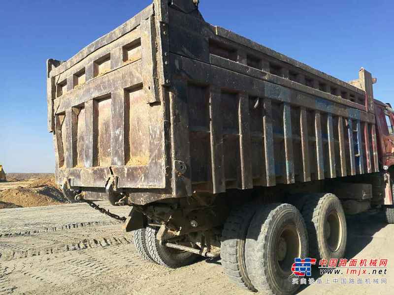 内蒙古出售转让二手2011年中国重汽豪泺ZZ3257N3847C自卸车