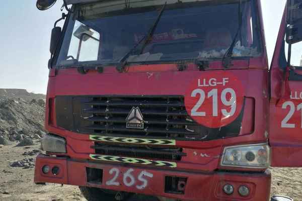内蒙古出售转让二手2013年中国重汽豪泺ZZ3257N3847C自卸车