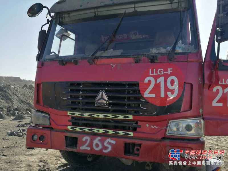 内蒙古出售转让二手2013年中国重汽豪泺ZZ3257N3847C自卸车