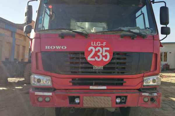 内蒙古出售转让二手2014年中国重汽豪泺ZZ3257N3847C自卸车