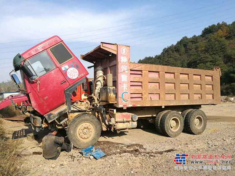 山西出售转让二手2012年陕汽奥龙SX3256UR384自卸车