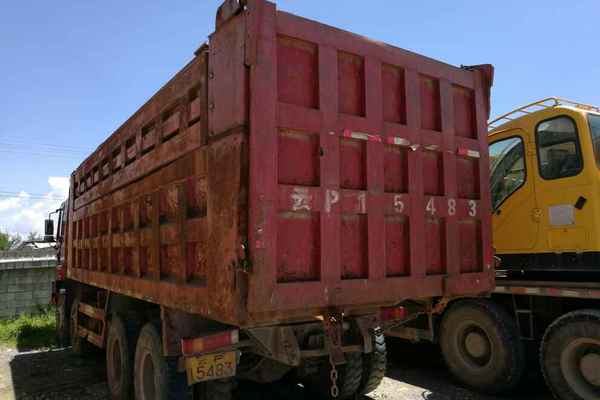 云南出售转让二手2011年中国重汽浩瀚重卡ZZ3255N3846D1自卸车