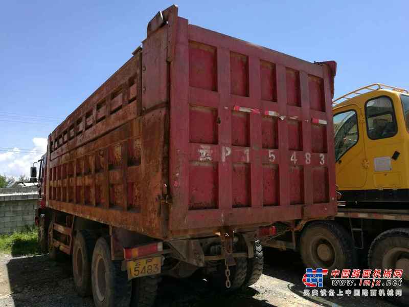 云南出售转让二手2011年中国重汽浩瀚重卡ZZ3255N3846D1自卸车