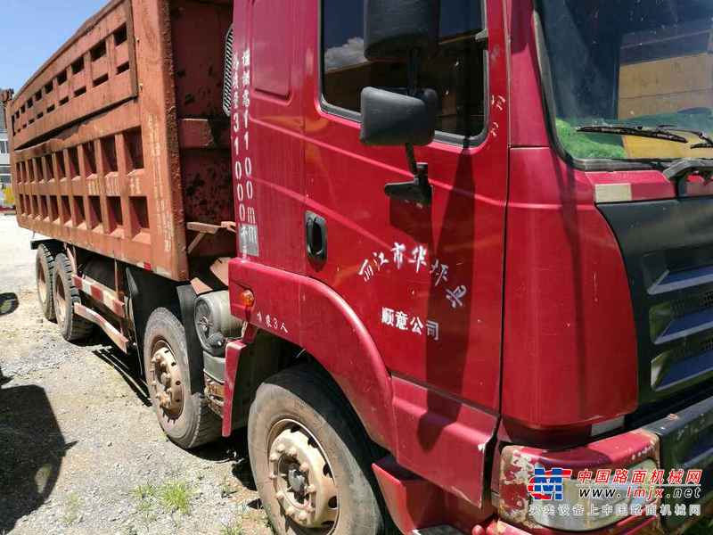 云南出售转让二手2011年中国重汽浩瀚重卡ZZ3255N3846D1自卸车