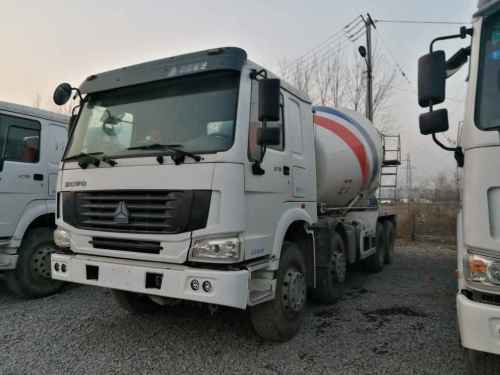 山东出售转让二手2013年中国重汽豪沃ZZ5253GJBN3841C搅拌运输车