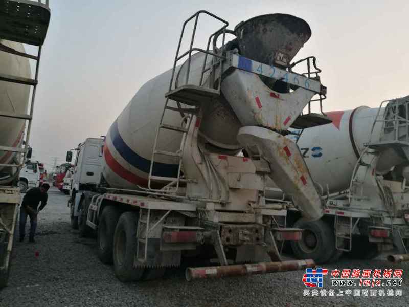 山东出售转让二手2013年中国重汽豪沃ZZ5253GJBN3841C搅拌运输车