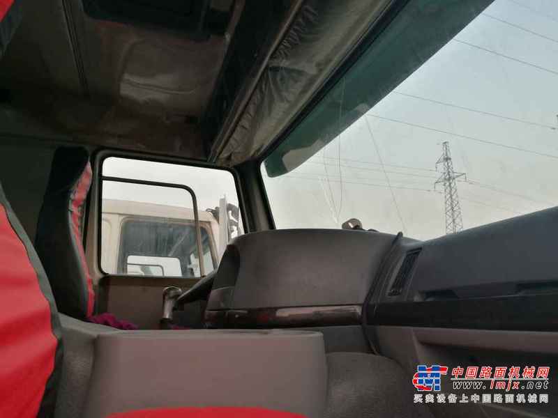 山东出售转让二手2013年中国重汽豪沃ZZ5253GJBN3841C搅拌运输车