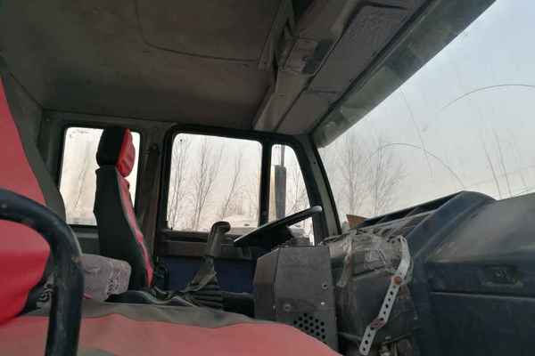 山东出售转让二手2010年中国重汽豪泺ZZ5317GJBN3267D1搅拌运输车