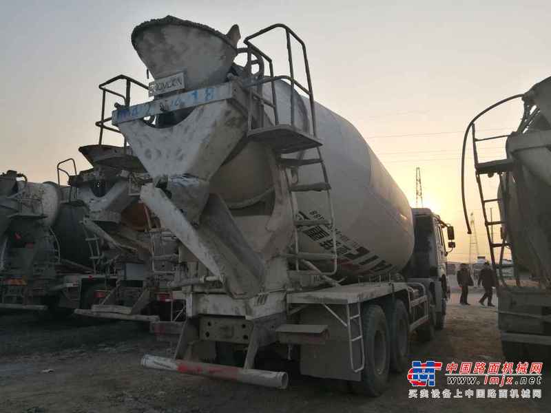 山东出售转让二手2013年中国重汽豪泺ZZ5317GJBN3267D1搅拌运输车