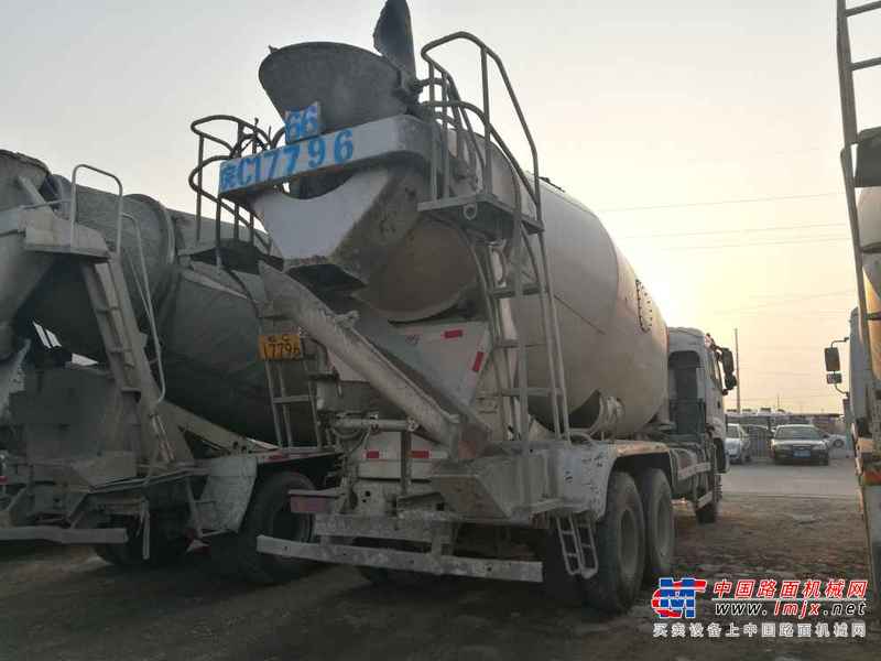 山东出售转让二手2010年福田欧曼BJ5258GJB搅拌运输车